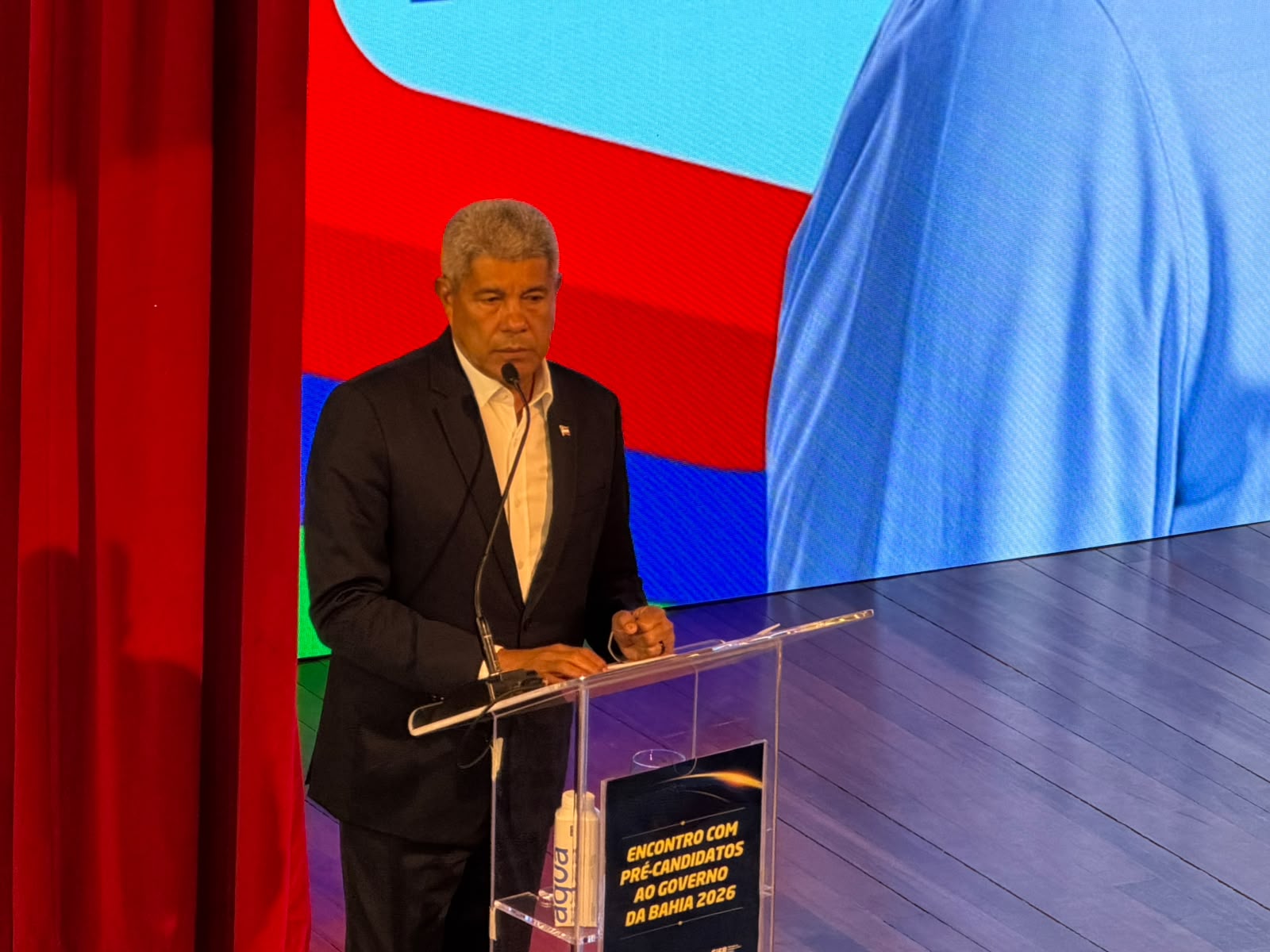 "A Federação decidiu, eu não posso falar pela Federação", afirma Jerônimo Rodrigues sobre veto a André Fraga