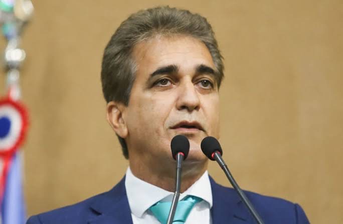 “ACM Neto desconhece a legislação e está despreparado para governar a Bahia”, dispara Robinson Almeida após crítica à Embasa