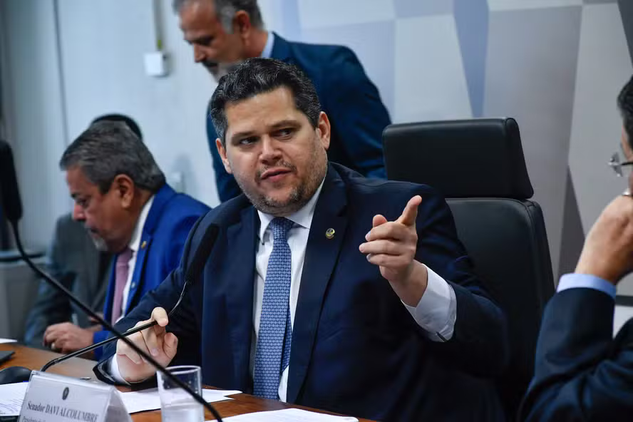 Alcolumbre deve definir distribuição de gabinetes e apartamentos a novos senadores