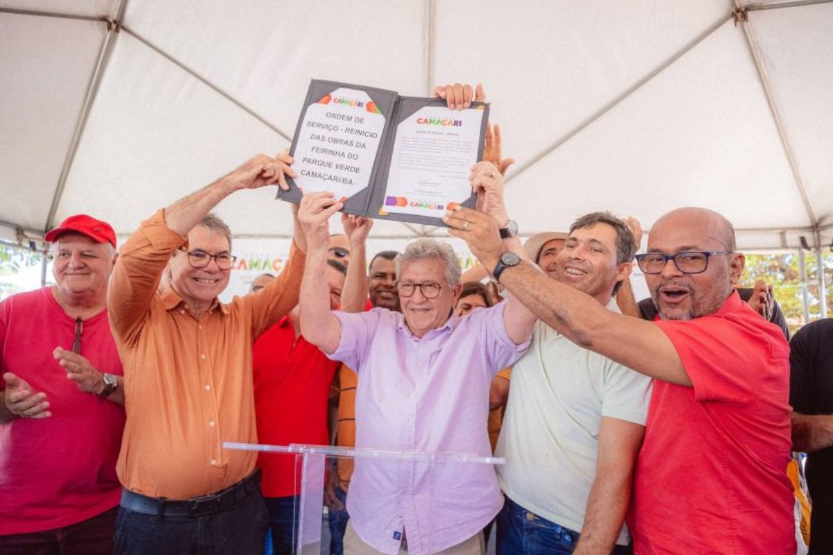 Camaçari retoma obra de mercado com 30 boxes e anuncia nova praça no Parque Verde