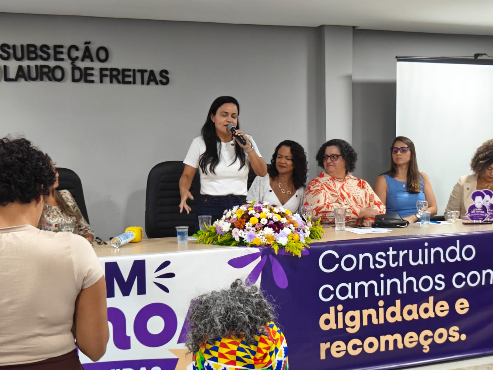 Débora Régis anuncia rede de apoio com auxílio-aluguel e hospedagem para mulheres vítimas de violência em Lauro de Freitas
