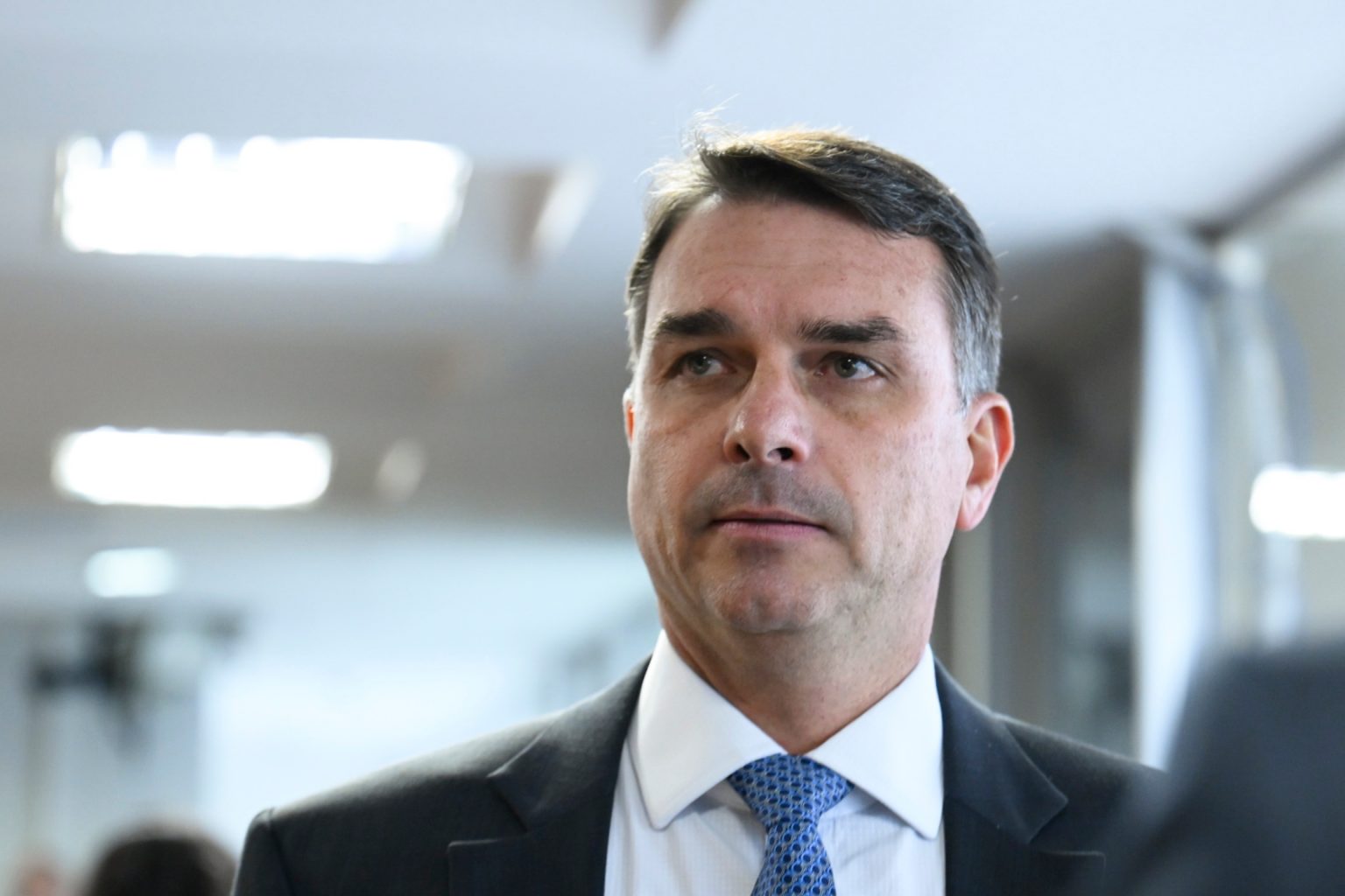 Flávio Bolsonaro diz que continuará trabalhando pelo fim da reeleição presidencial