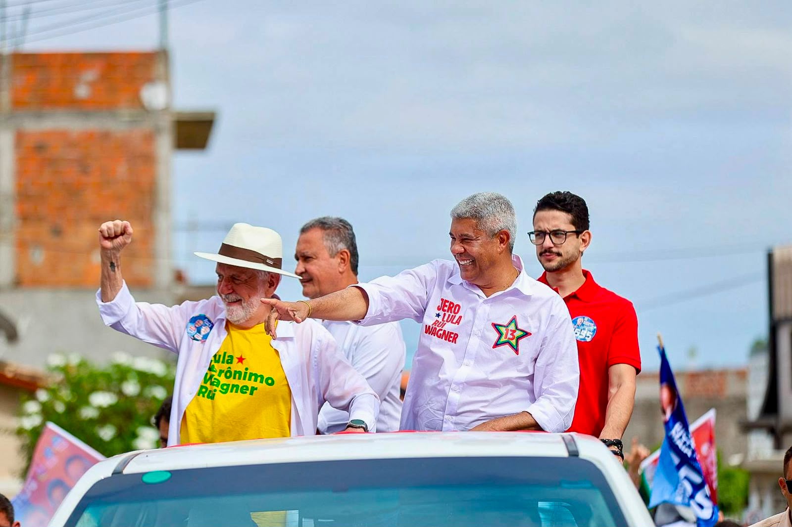 Jerônimo abre carreata no Sisal e destaca parceria com prefeitos