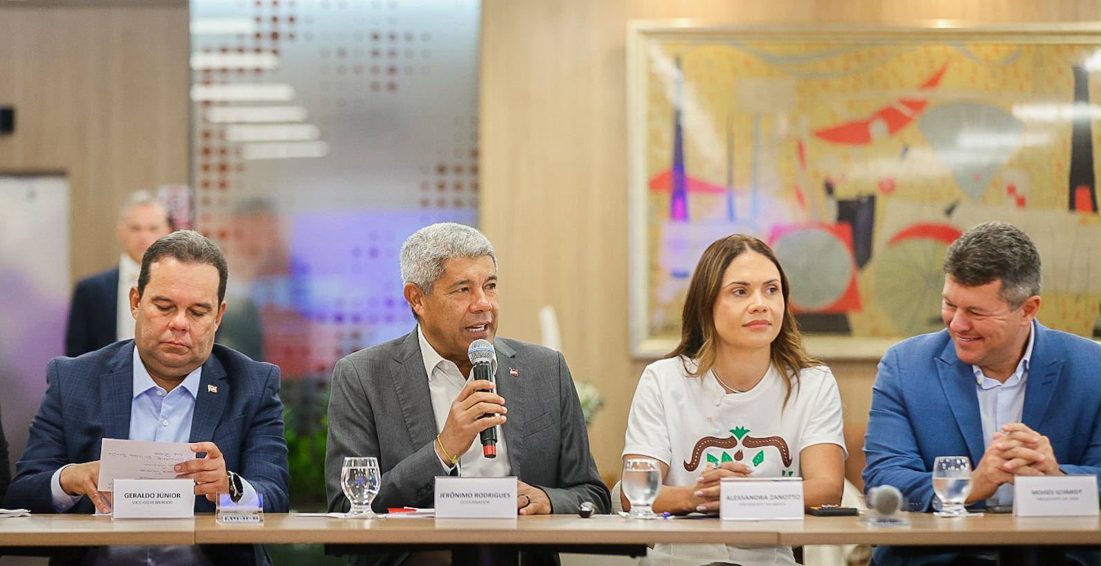 Jerônimo anuncia plano com o setor produtivo e consolida diálogo do Estado com o agronegócio baiano