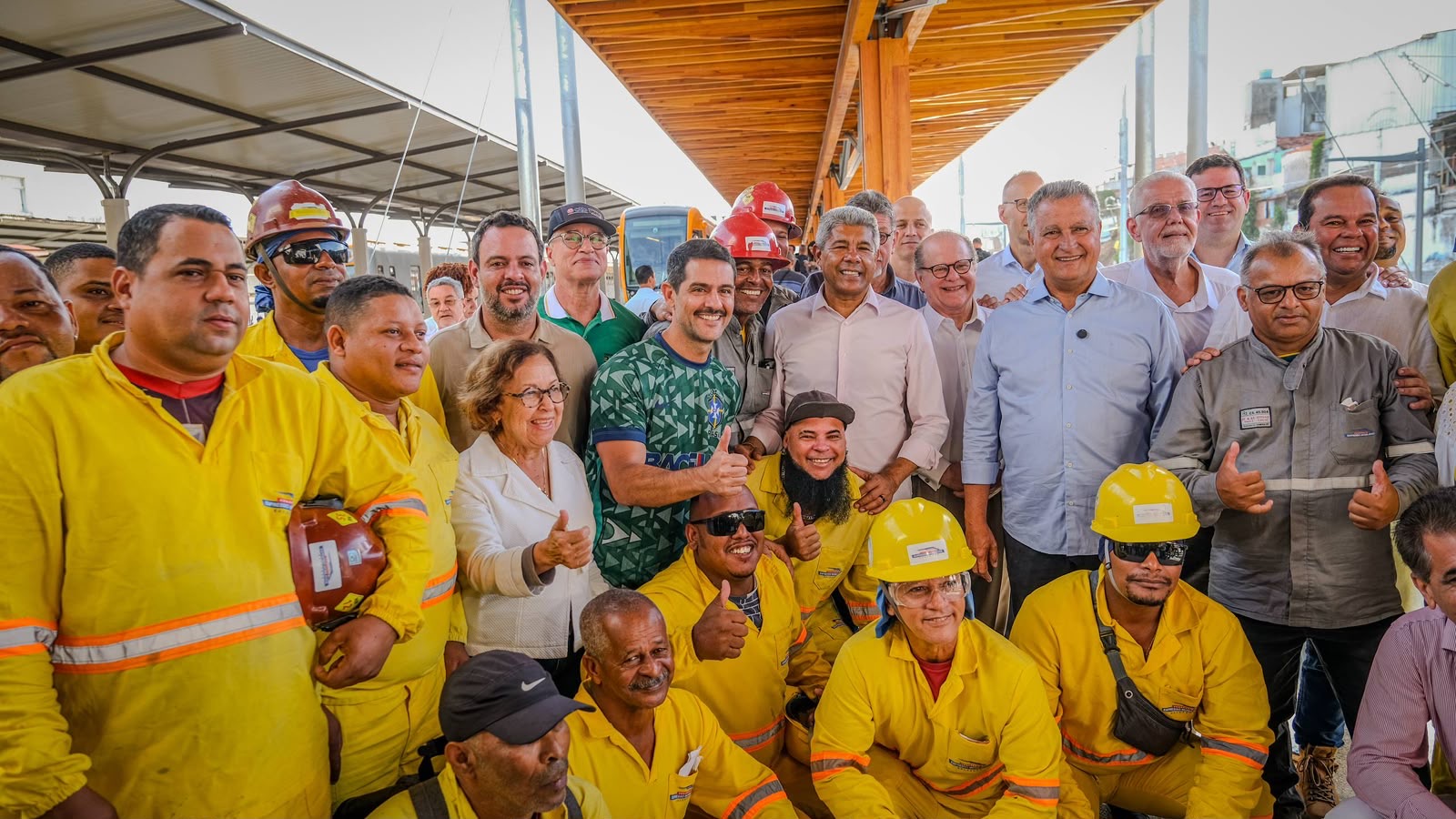 Lucas Reis destaca dignidade para o Subúrbio em novo teste do VLT: ‘Bahia continua seguindo em frente’