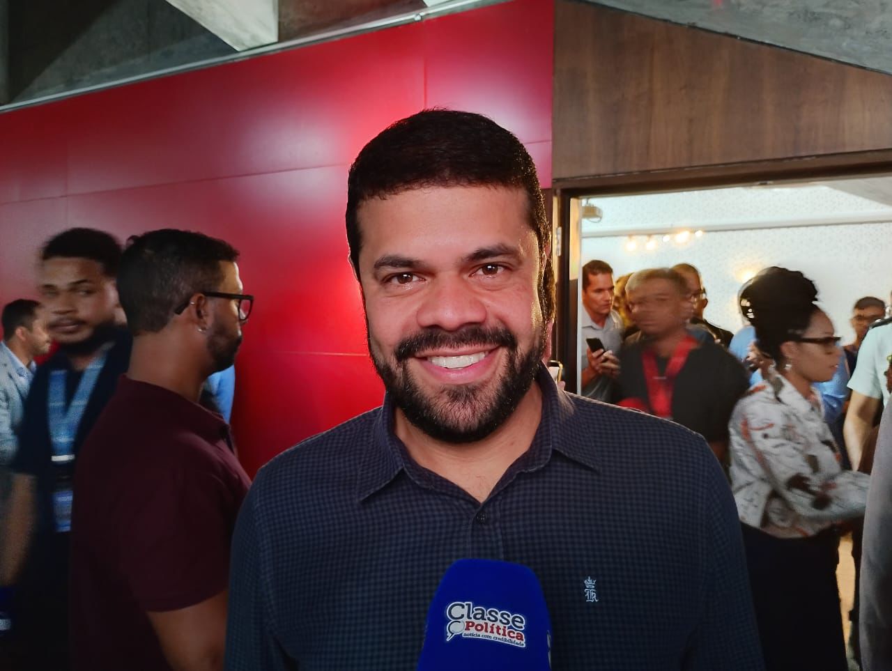 “Nada supera a fé em Deus e a força do trabalho”, diz Léo de Neco após fala de ACM Neto sobre ‘humilhar’ Jerônimo