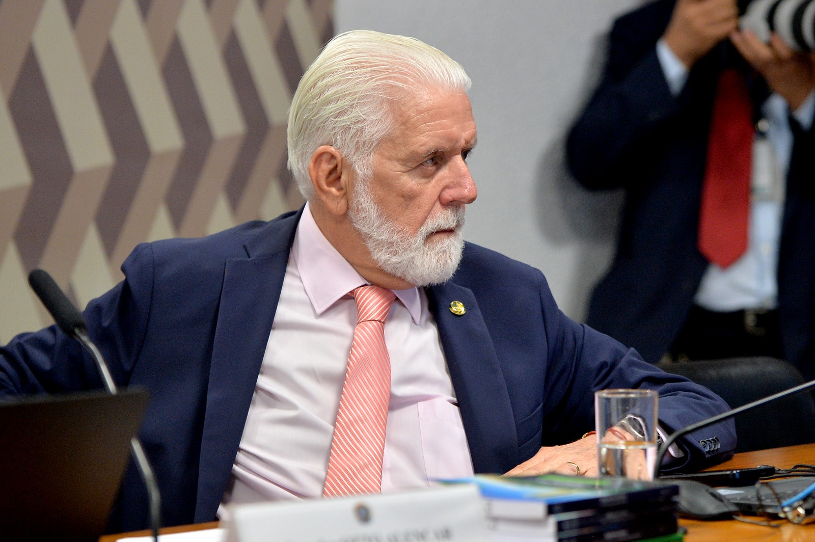 “Não quero proteção, quero correção”: Jaques Wagner rebate acusações de vínculo com o Banco Master