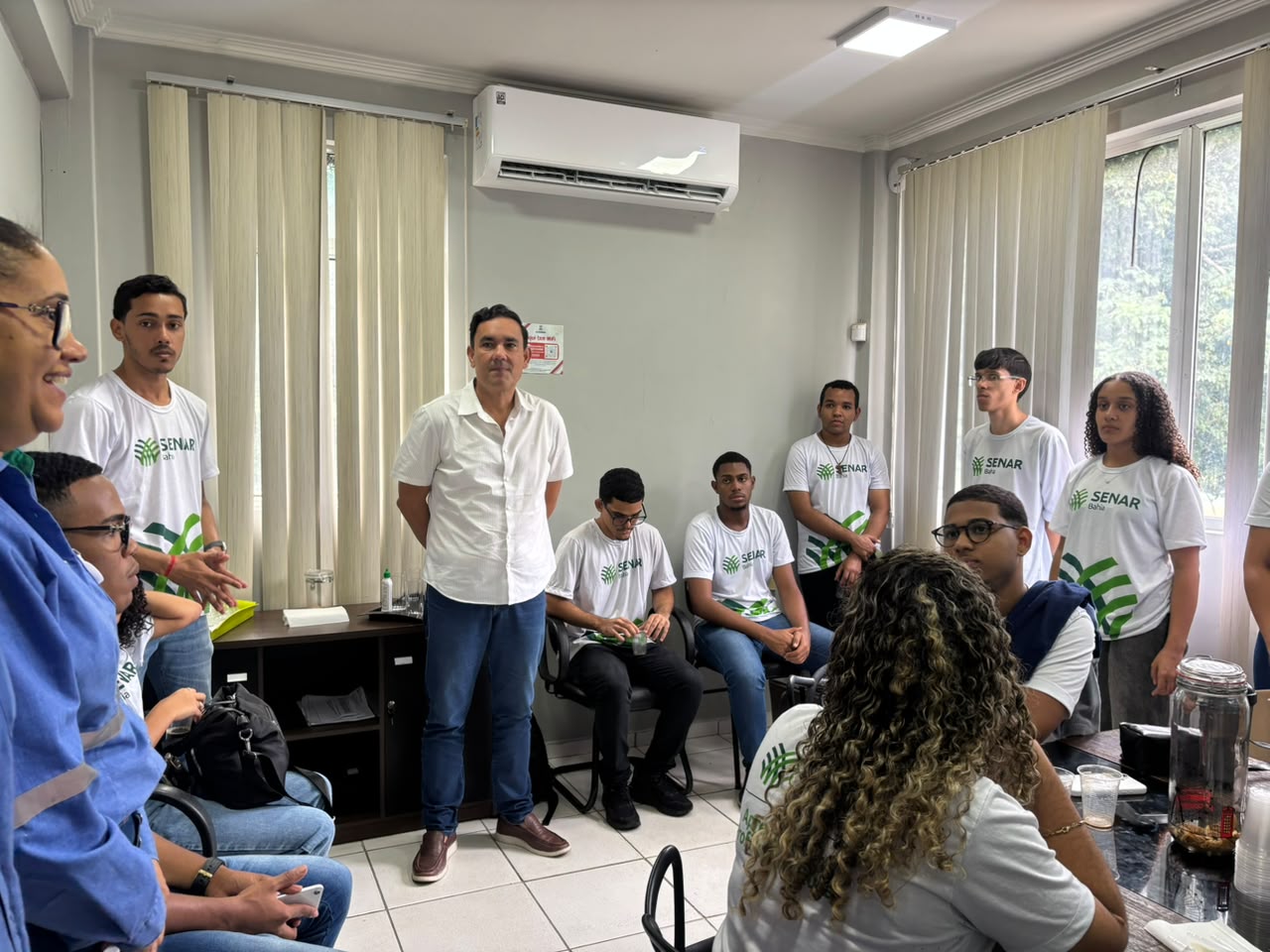 Prefeitura de Alagoinhas inicia convênio inédito para acolhimento de jovens aprendizes no serviço público