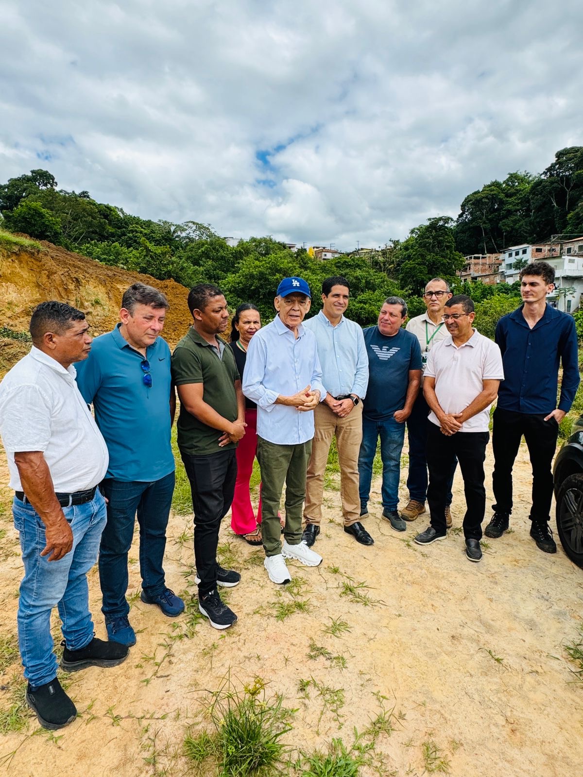 Prefeitura de Valença inicia construção de via alternativa para a Feira Livre