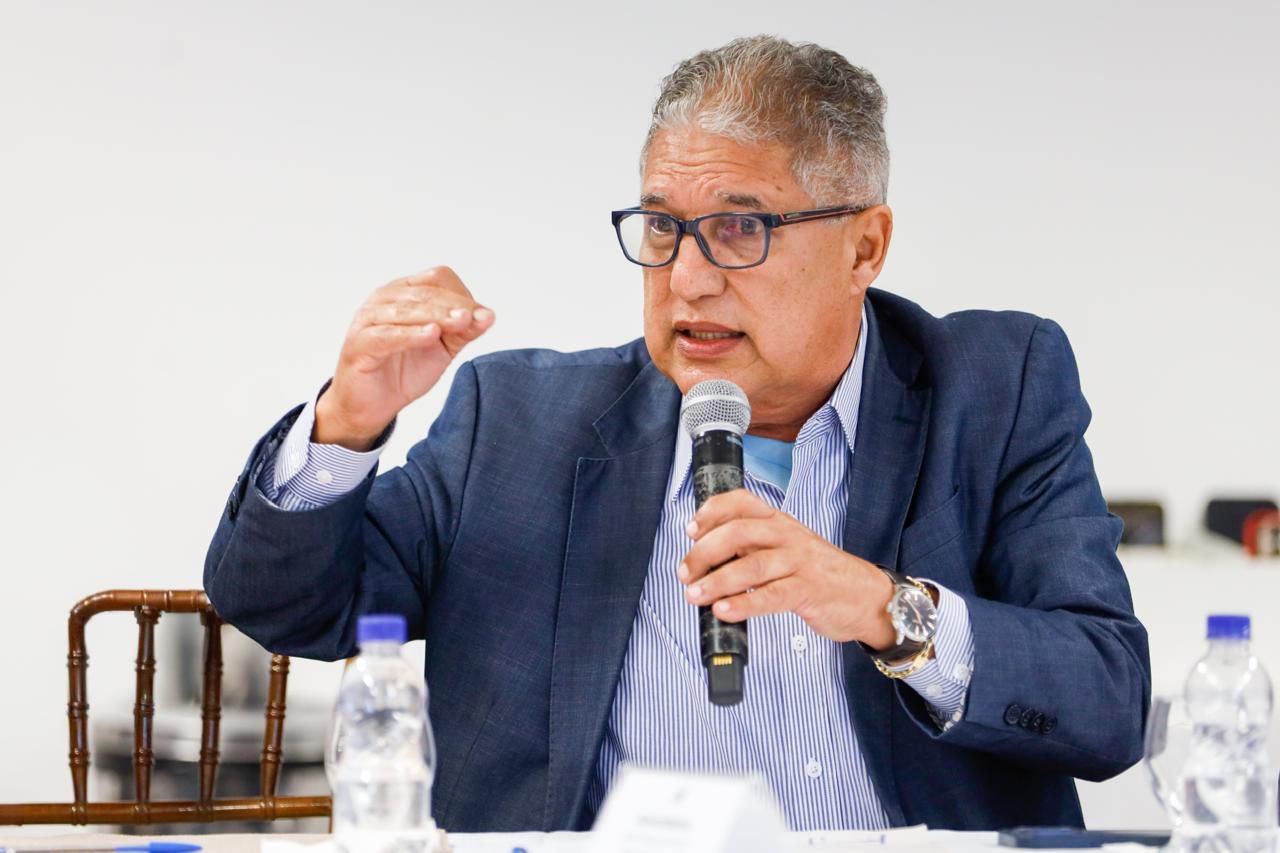 Rosemberg rebate ACM Neto e diz que Jerônimo “não foge do debate e trabalha pela Bahia”