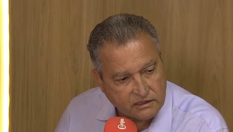 Rui Costa diz que vídeo mostra ACM Neto desviando o olhar e dispara: "Está mentindo"