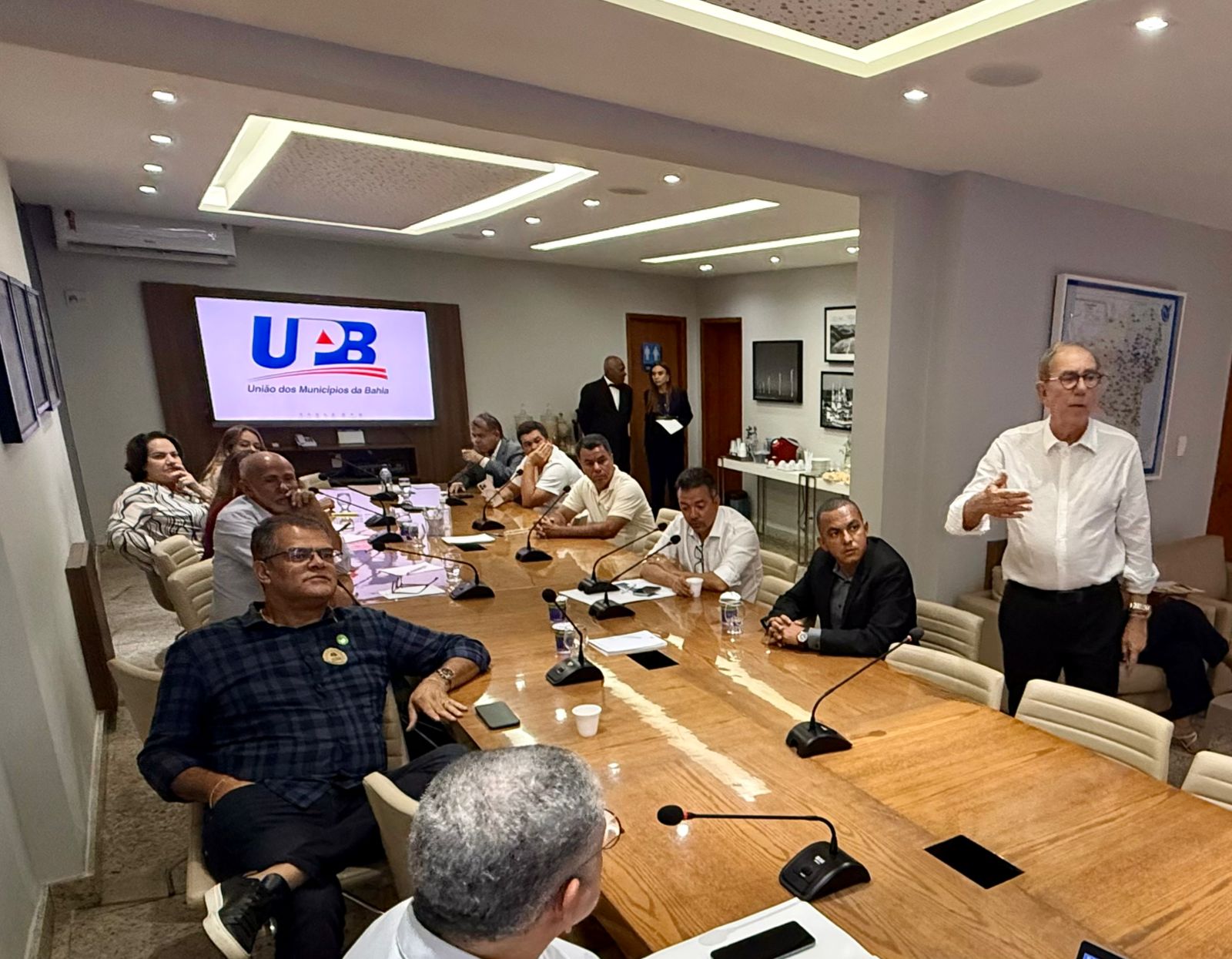 UPB: Wilson Cardoso reúne prefeitos para discutir impacto de novas despesas nos municípios