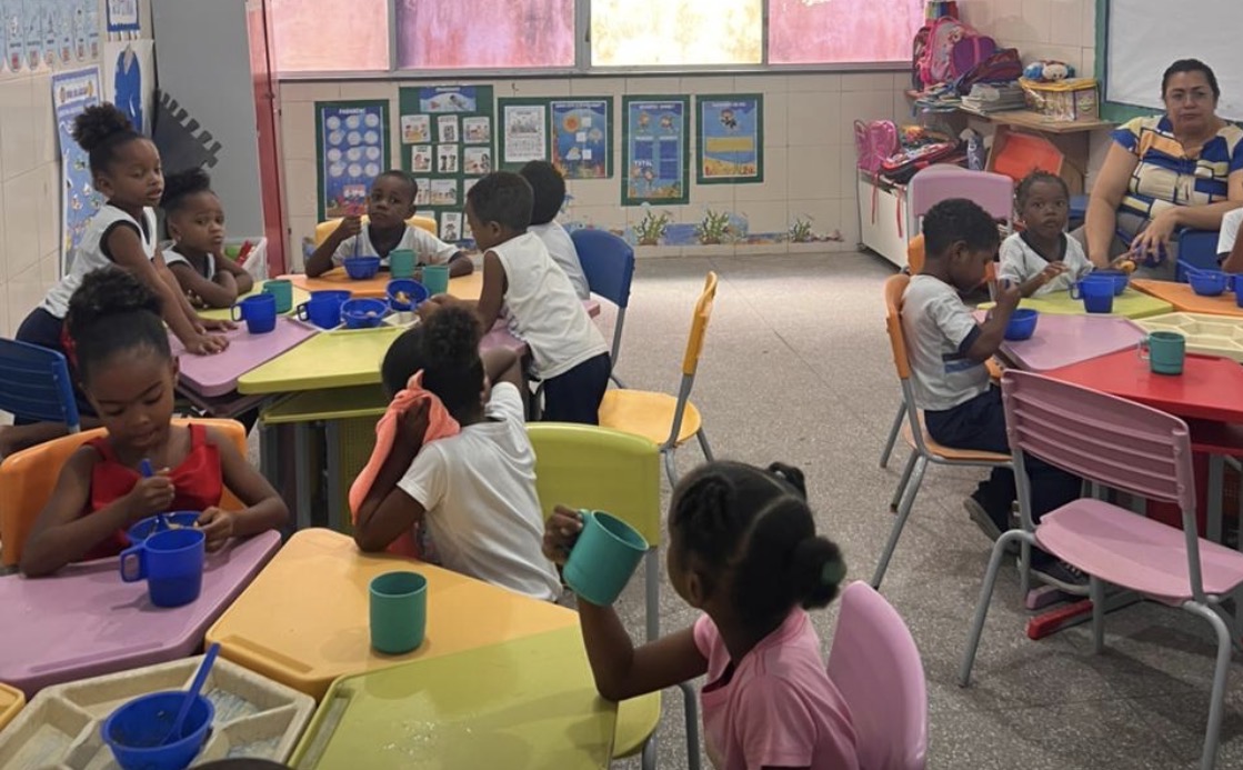 Vanessa Dantas destaca avanço histórico da climatização nas escolas de São Francisco do Conde     sob liderança do prefeito Antonio Calmon