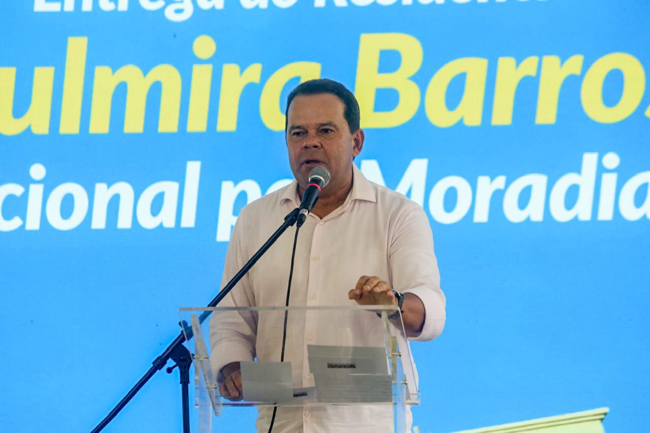 Vice-governador Geraldinho critica atraso da Prefeitura na entrega do Residencial Zulmira Barros